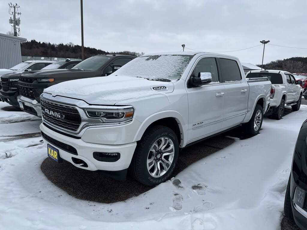 2024 RAM 1500 Limited Crew Cab 4WD