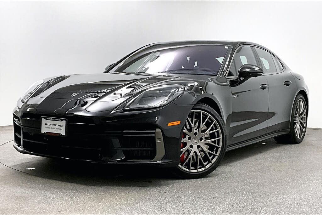 Porsche Panamera 4 AWD 2025