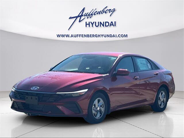 2025 Hyundai Elantra SE FWD