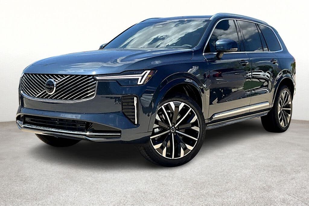 2026 Volvo XC90 B6 Plus 7-Passenger AWD