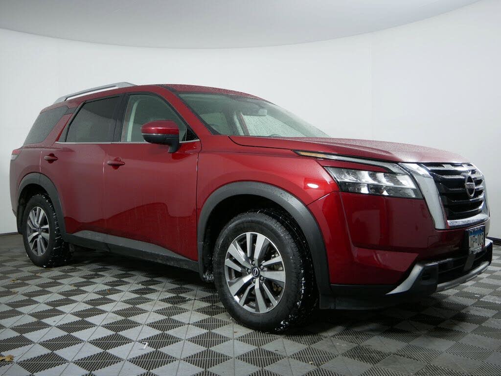 2023 Nissan Pathfinder SL 4WD