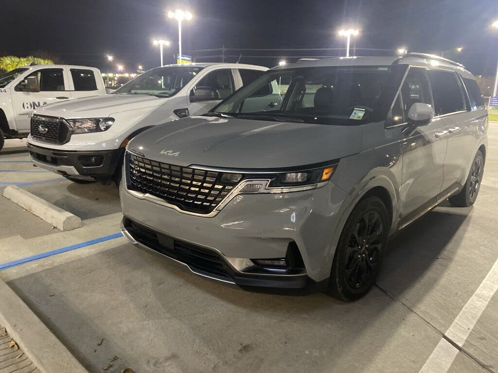 2024 Kia Carnival SX FWD