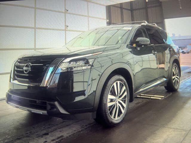 2024 Nissan Pathfinder Platinum FWD