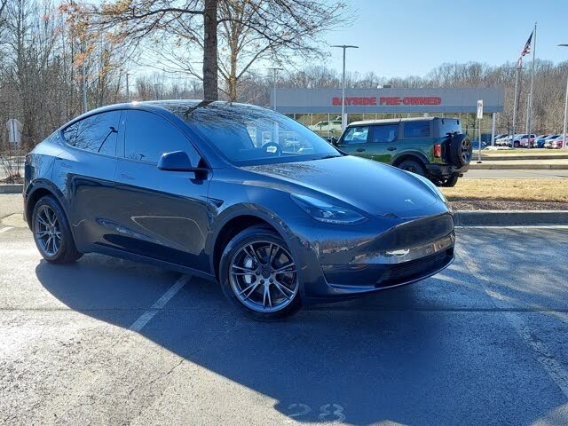 2025 Tesla Model Y Long Range RWD