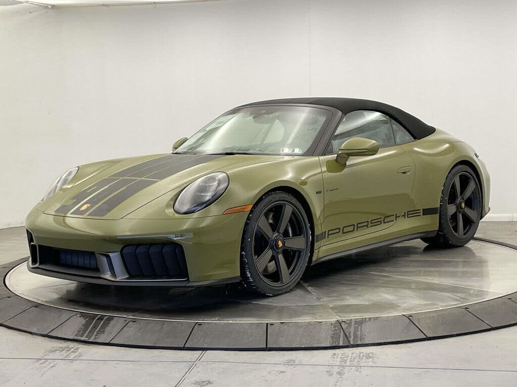 2026 Porsche 911 Carrera 4 GTS Cabriolet AWD