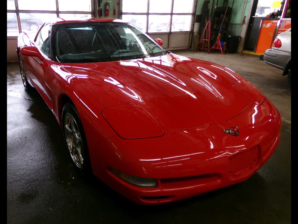 2001 Chevrolet Corvette Coupe RWD