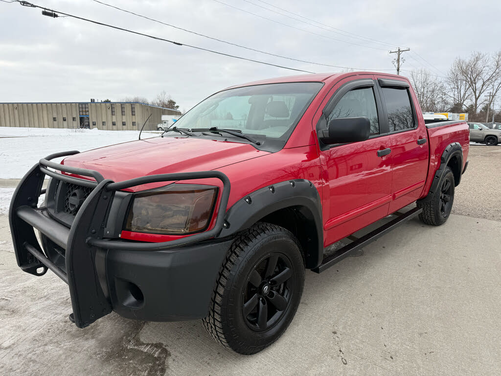 2011 Nissan Titan SV Crew Cab 4WD