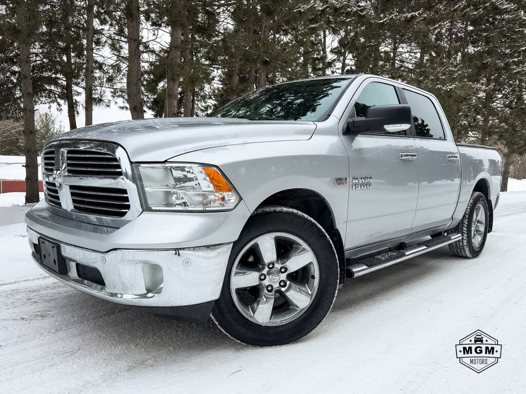 2015 RAM 1500 SLT Crew Cab 4WD