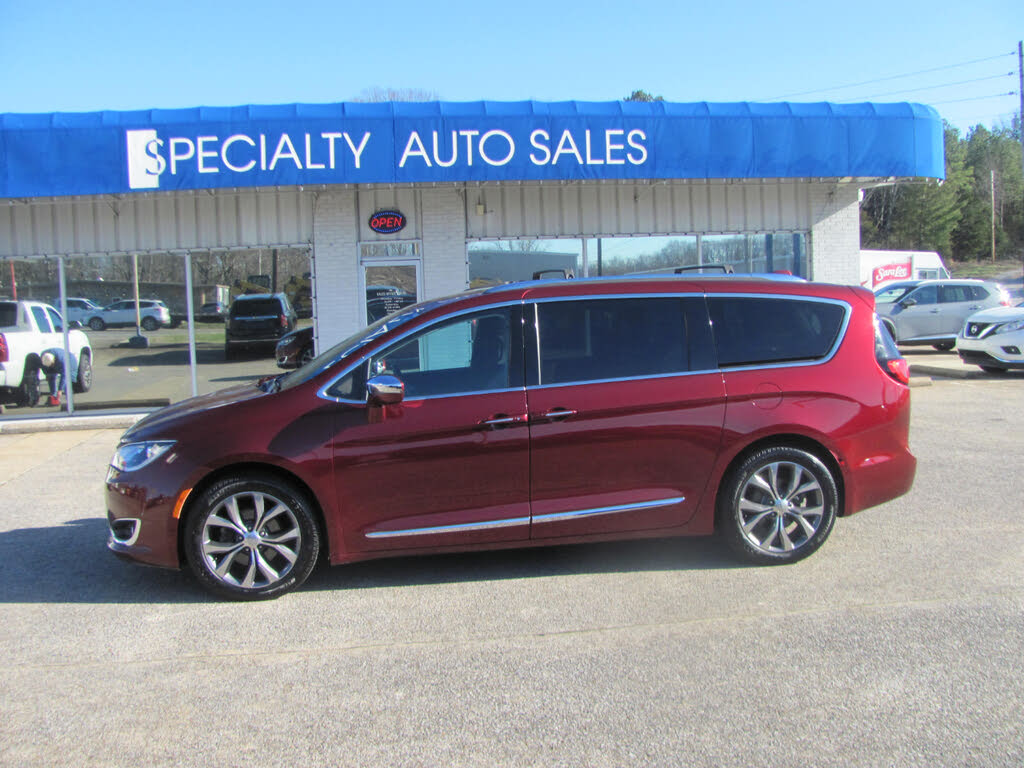 2017 Chrysler Pacifica Limited FWD