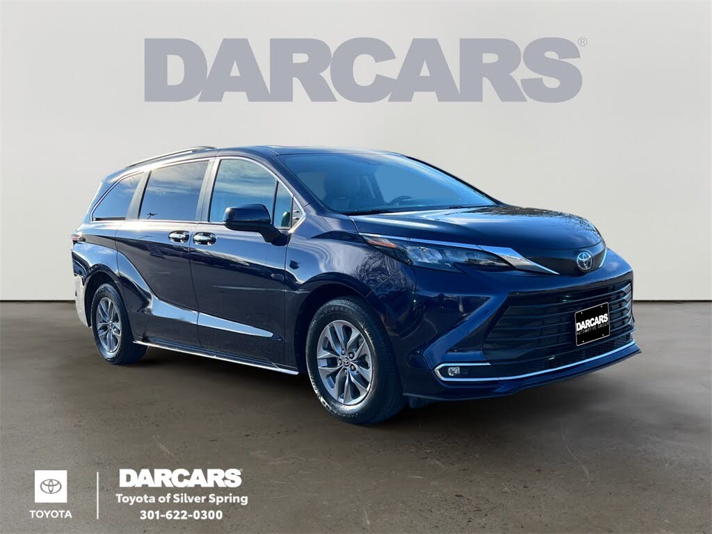 2024 Toyota Sienna XLE 7-Passenger AWD