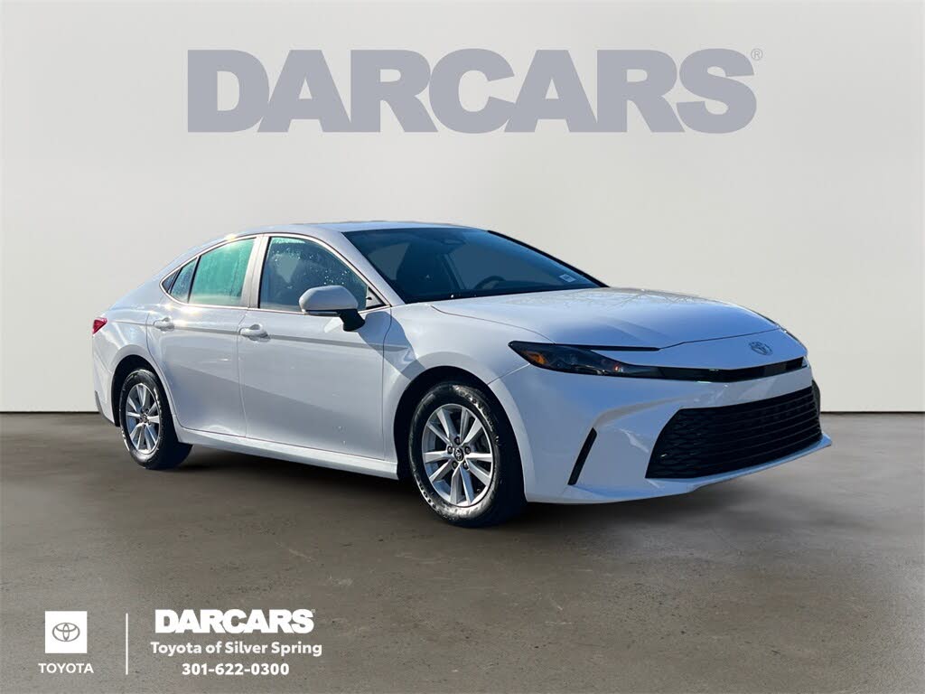 2025 Toyota Camry LE FWD