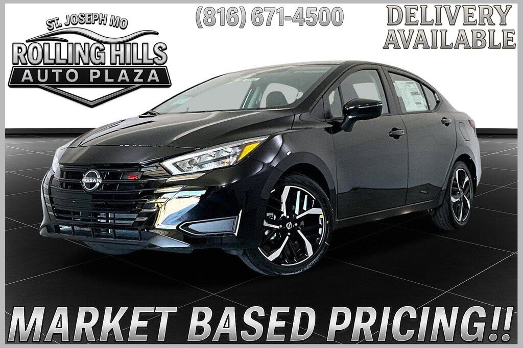 2025 Nissan Versa SR FWD