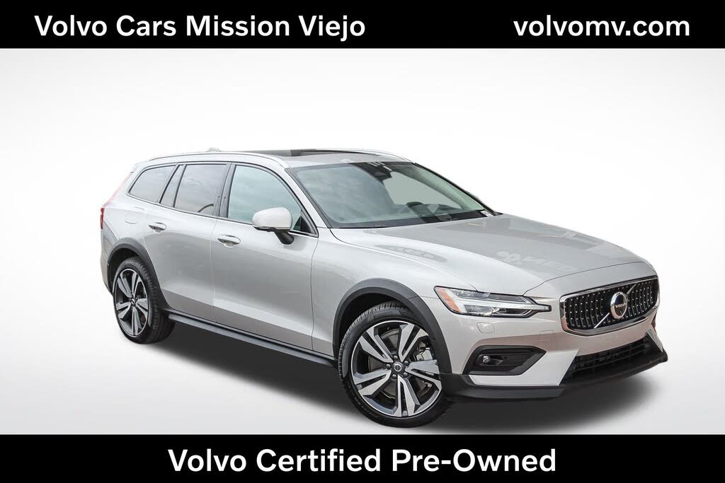2025 Volvo V60 Cross Country B5 Plus AWD