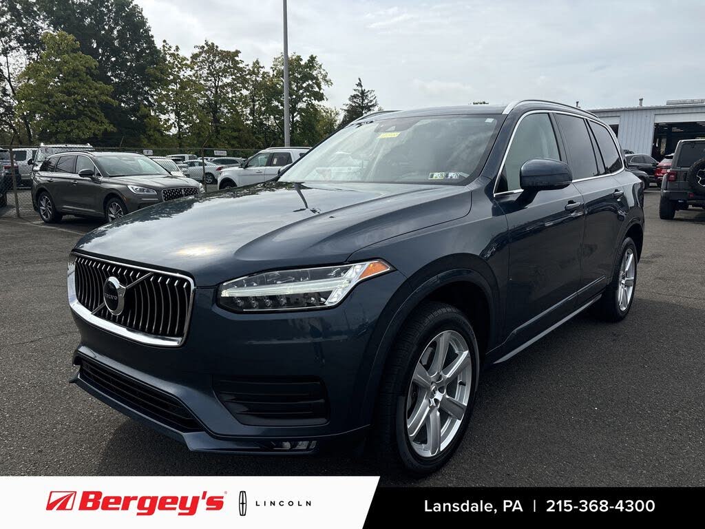 2020 Volvo XC90 T6 Momentum 6-Passenger AWD
