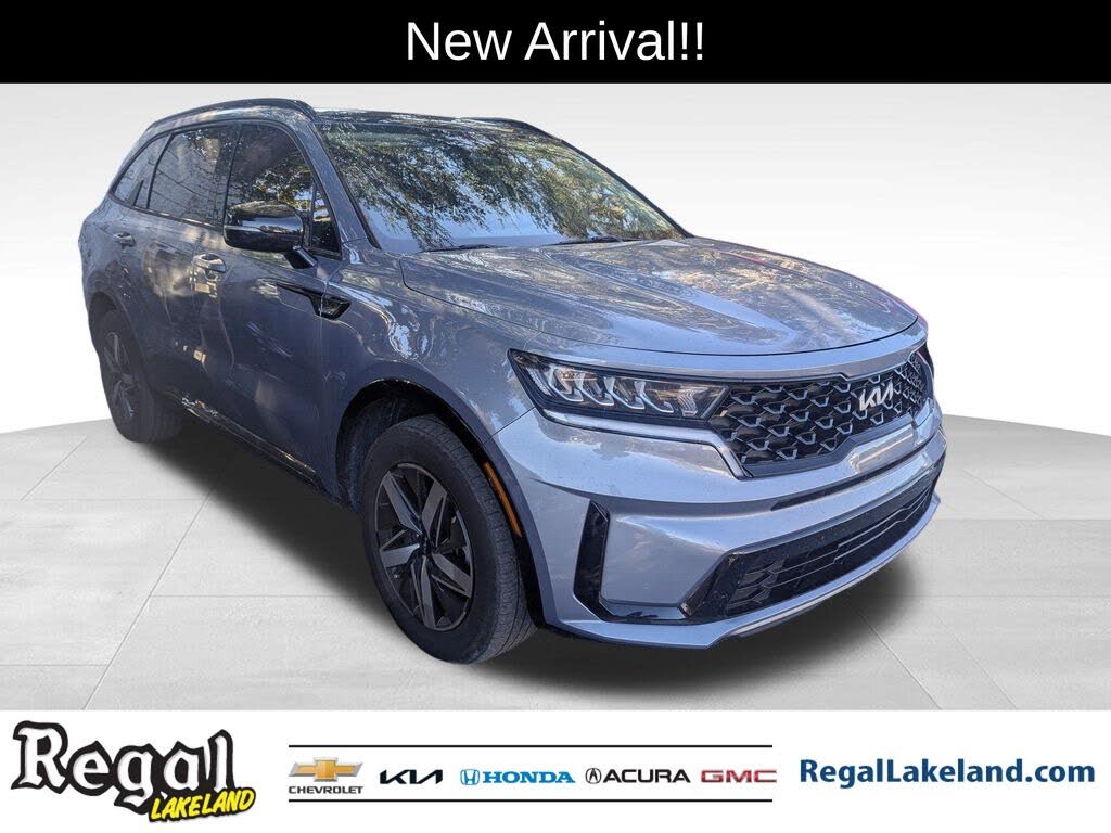 2023 Kia Sorento S FWD
