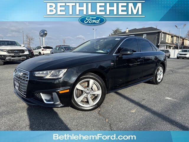 2019 Audi A4 quattro Premium Plus 45 TFSI