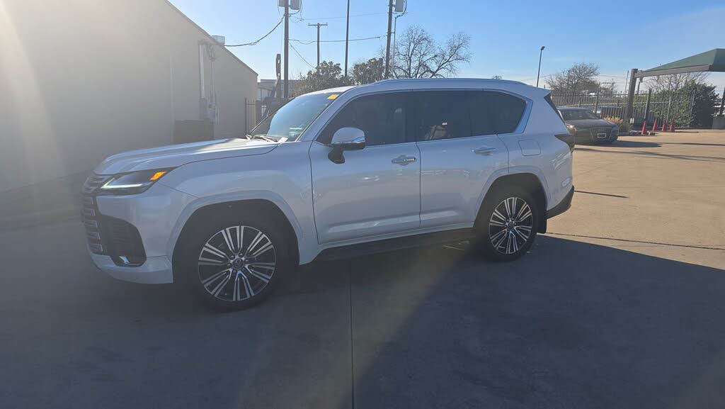 2024 Lexus LX 600 Luxury AWD
