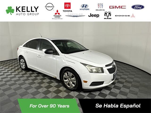 2012 Chevrolet Cruze LS Sedan FWD
