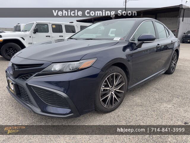2022 Toyota Camry SE FWD