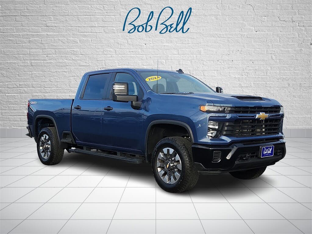 2024 Chevrolet Silverado 2500HD Custom Crew Cab 4WD