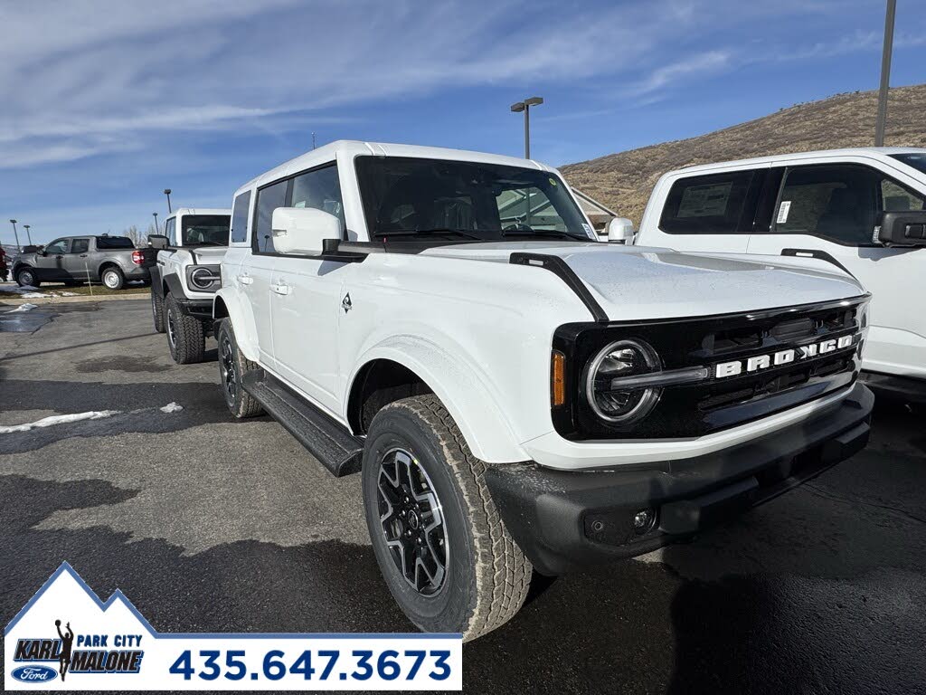 2025 Ford Bronco Outer Banks 4-Door 4WD
