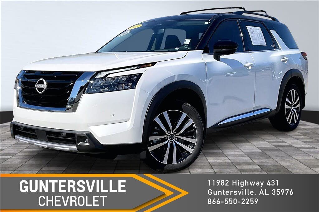 2025 Nissan Pathfinder Platinum FWD