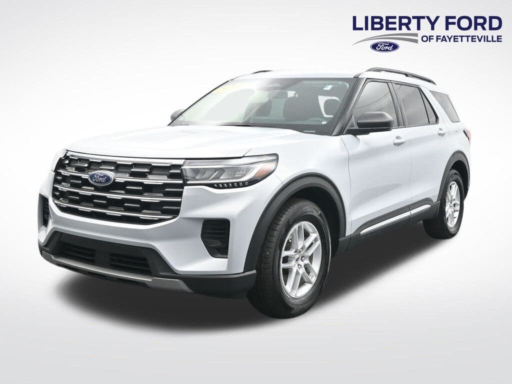 2025 Ford Explorer Active RWD