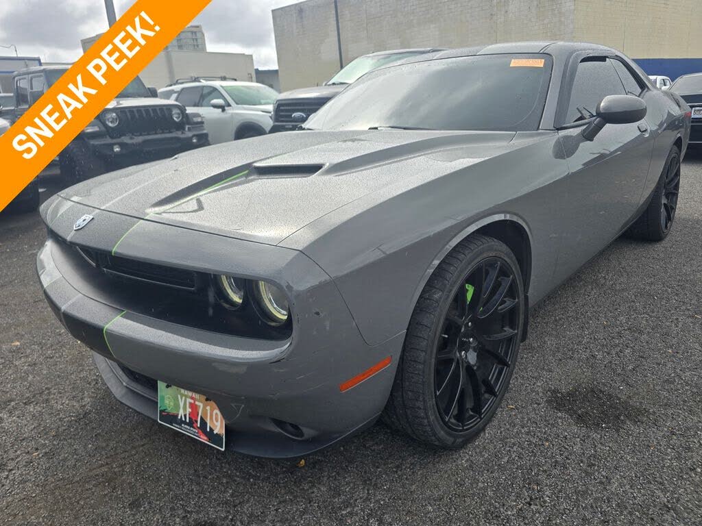 2018 Dodge Challenger SXT RWD