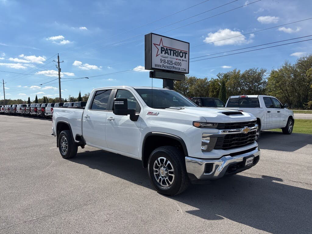 2024 Chevrolet Silverado 2500HD LT Crew Cab 4WD