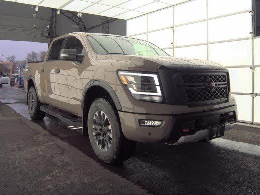 2024 Nissan Titan PRO-4X Crew Cab 4WD