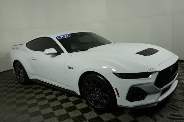 2025 Ford Mustang GT Fastback RWD