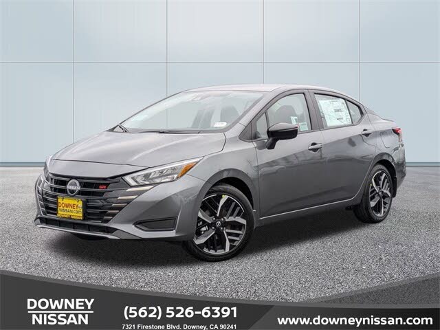 2025 Nissan Versa SR FWD