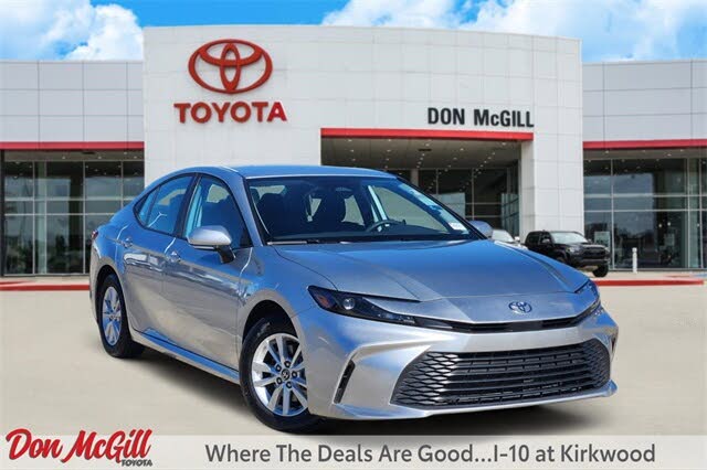 2025 Toyota Camry LE FWD