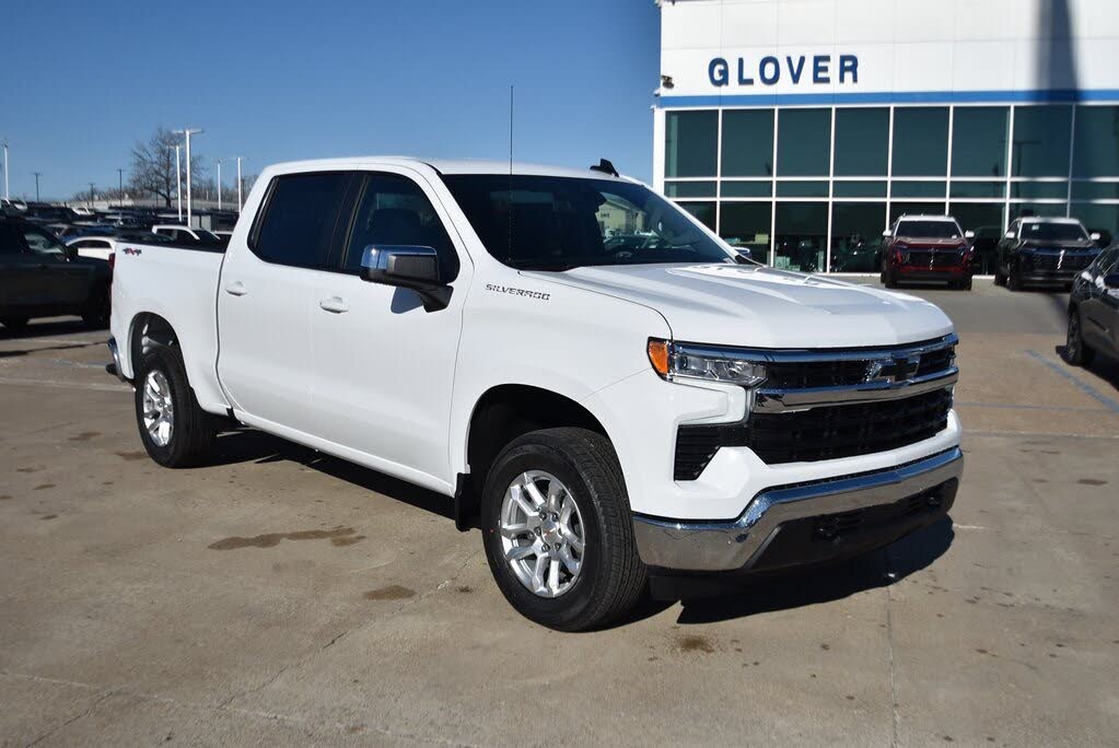 2026 Chevrolet Silverado 1500 LT Crew Cab 4WD