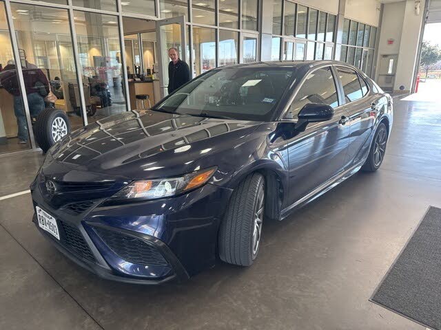 2021 Toyota Camry SE FWD