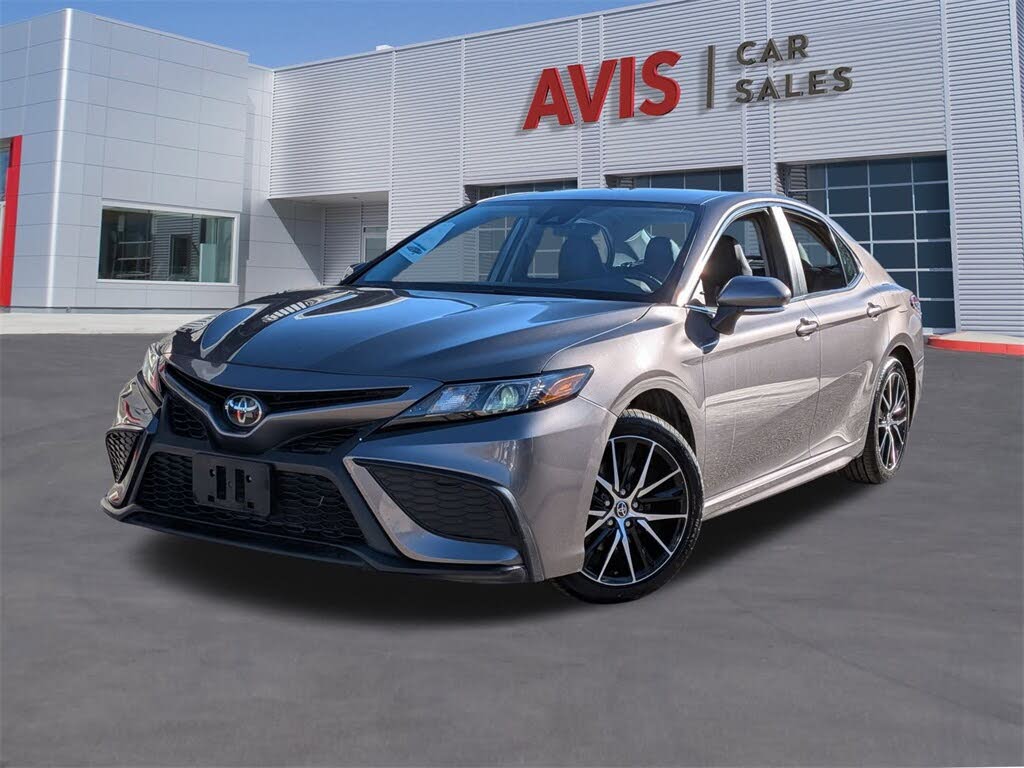 2024 Toyota Camry SE FWD