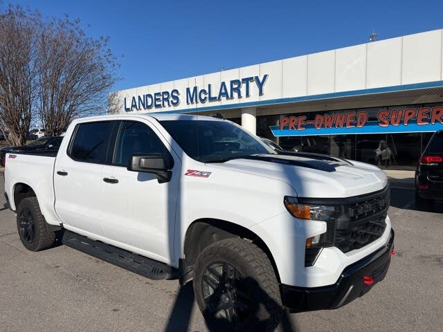 2025 Chevrolet Silverado 1500 Custom Trail Boss Crew Cab 4WD