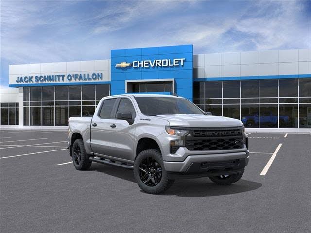 2026 Chevrolet Silverado 1500 Custom Crew Cab 4WD