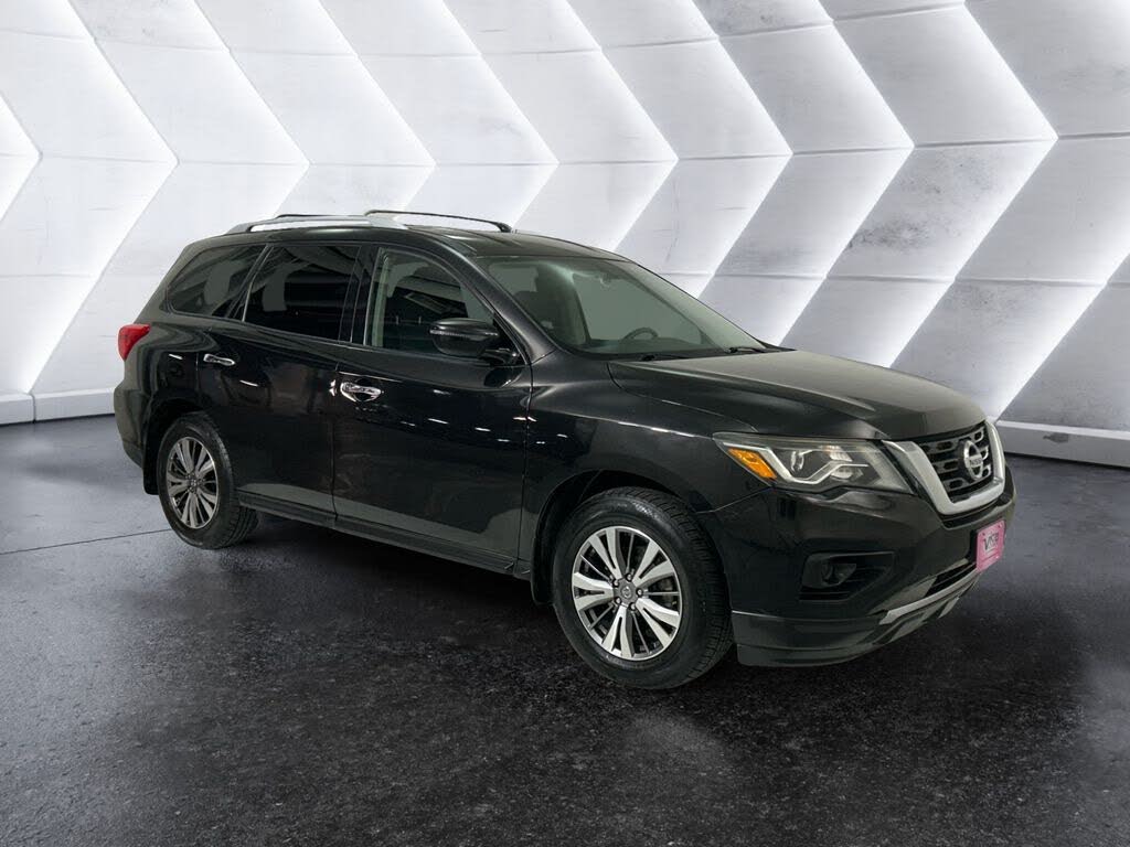 2019 Nissan Pathfinder S FWD