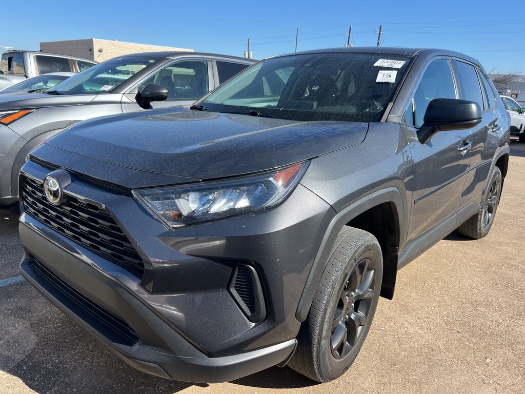 2022 Toyota RAV4 LE FWD