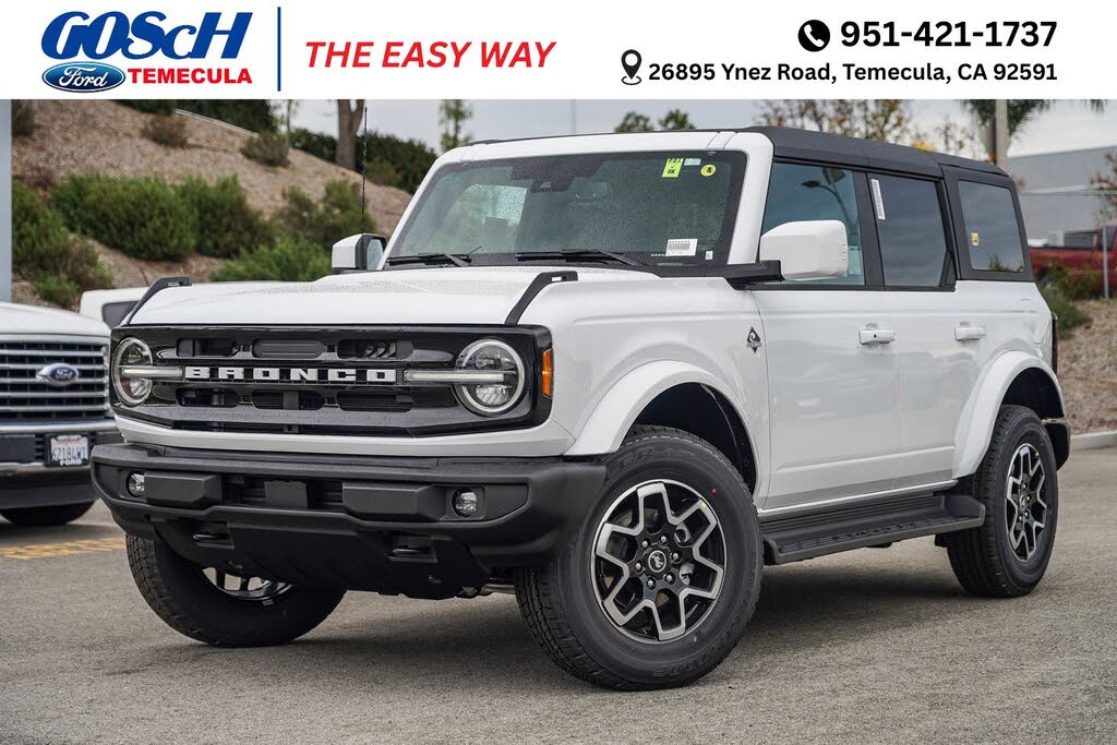 2025 Ford Bronco Outer Banks 4-Door 4WD