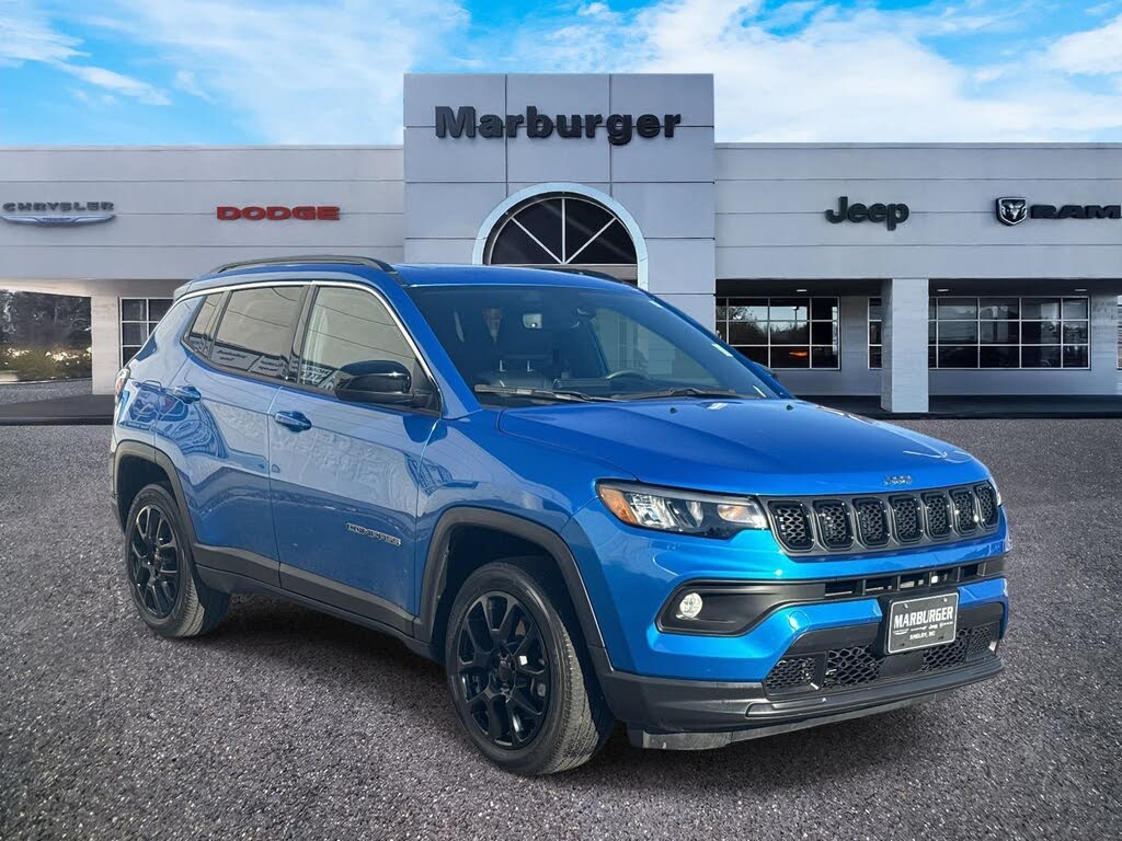 2023 Jeep Compass Latitude Lux 4WD