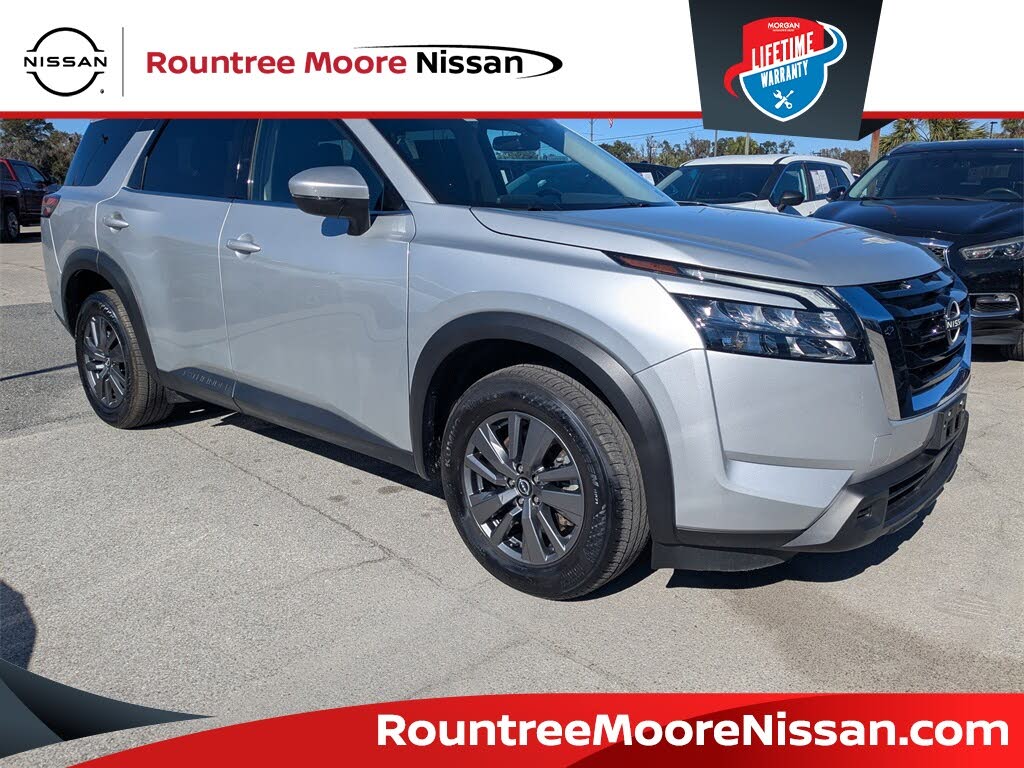 2025 Nissan Pathfinder SV 4WD