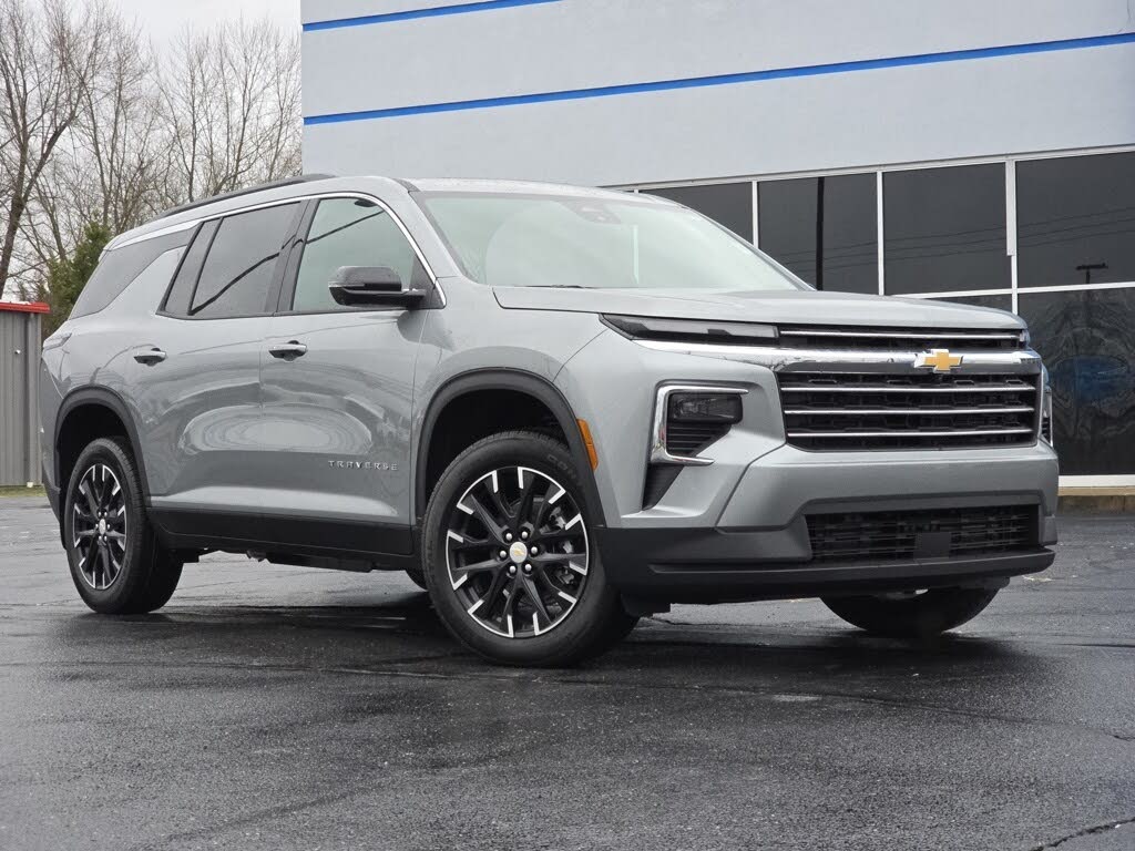 2026 Chevrolet Traverse LT FWD