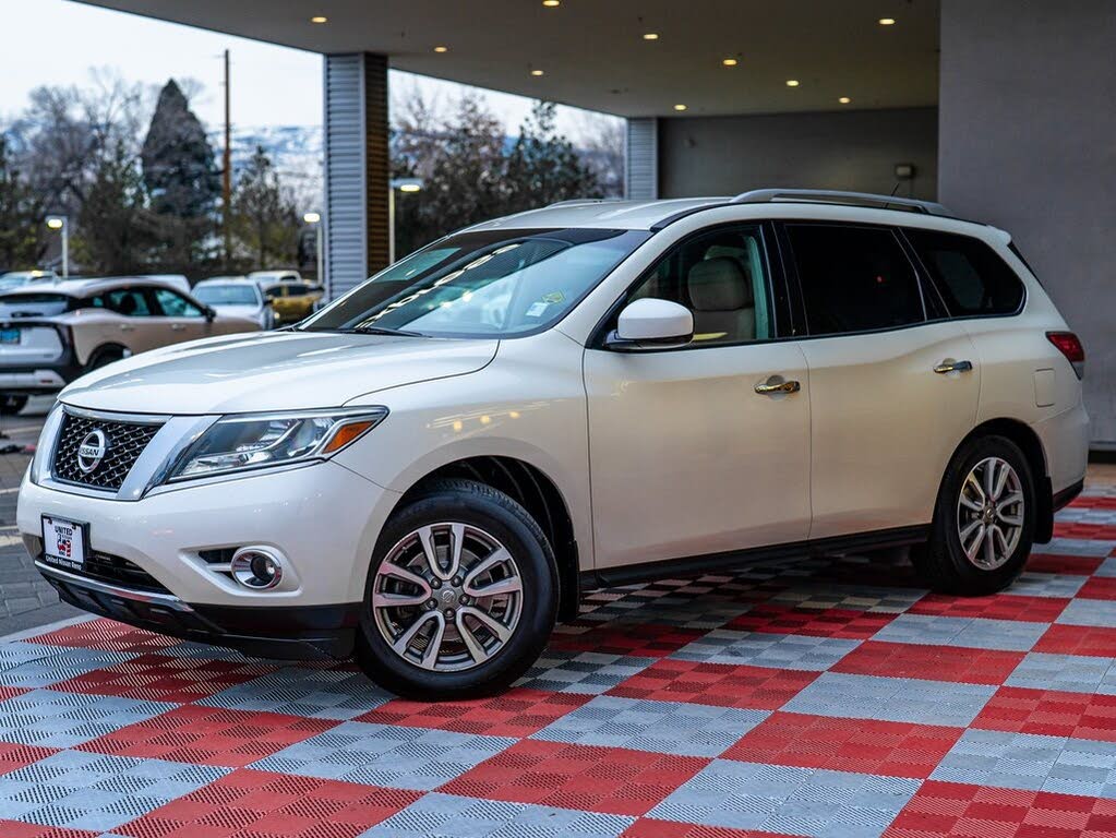 2015 Nissan Pathfinder SV 4WD