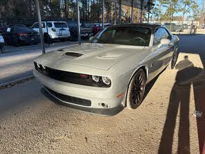 Dodge Challenger R/T Scat Pack RWD