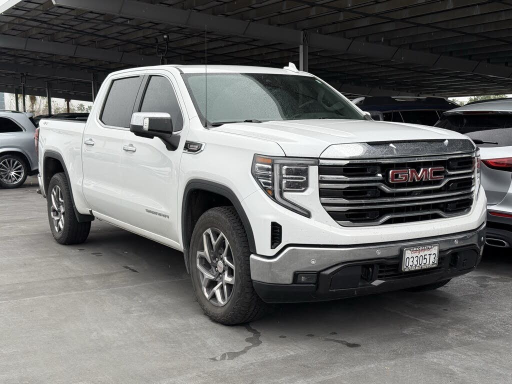 2023 GMC Sierra 1500 SLT Crew Cab 4WD