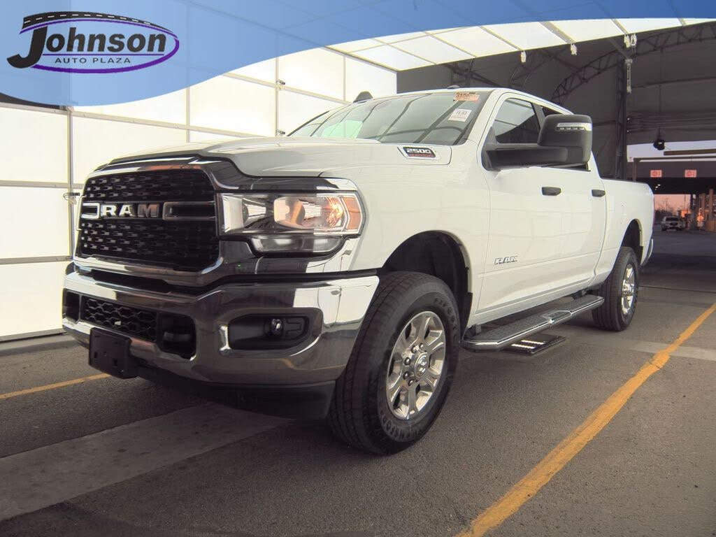 2024 RAM 2500 Big Horn Crew Cab 4WD