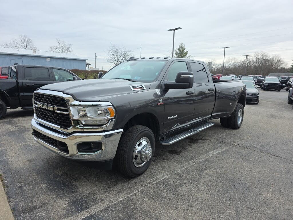 2024 RAM 3500 Big Horn Crew Cab LB DRW 4WD