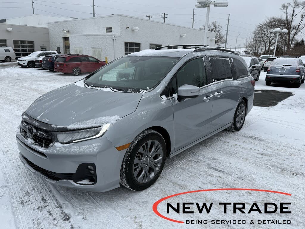 2025 Honda Odyssey Touring FWD